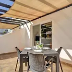 Residencia Lena * コラレホ