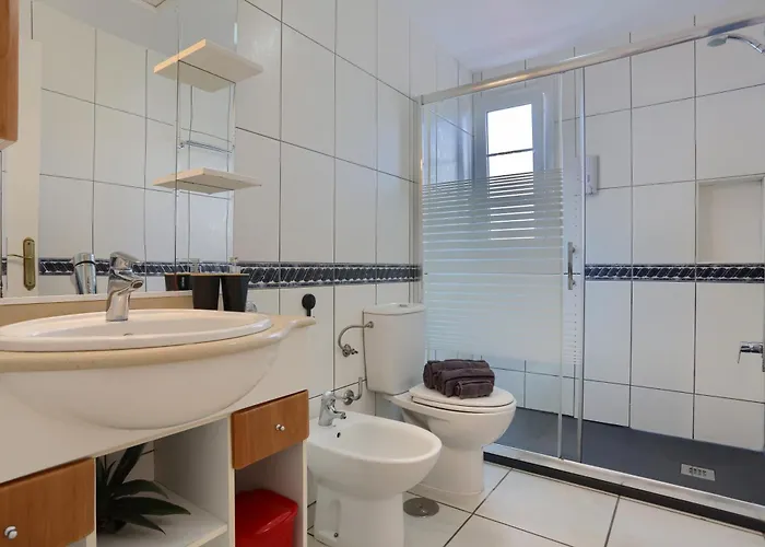 Residencia Lena *