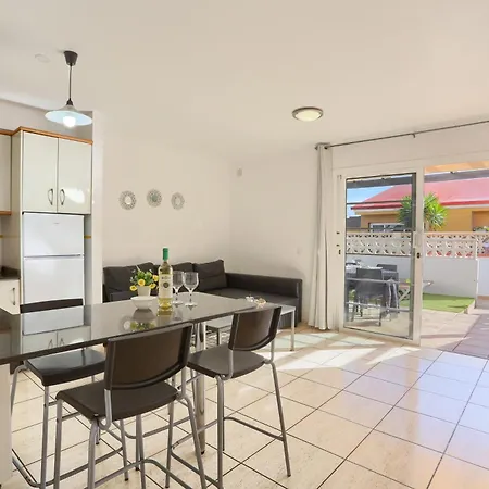 Residencia Lena Appartement *