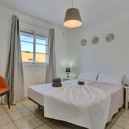 Residencia Lena Appartement *