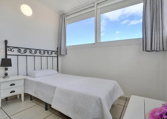 Residencia Lena Apartman